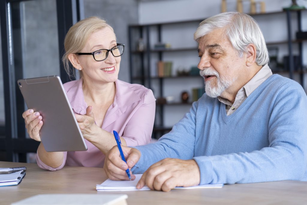 Quelle est la mutuelle santé senior la moins chère en 2023 ?